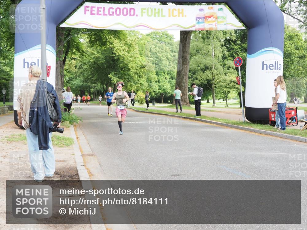 29.06.2025 - hella hamburg halbmarathon MichiJ http://msf.ph/oto/8184111 29.06.2025 10:18:03 Zwischen KM18-KM19 13383 meine-sportfotos.de
