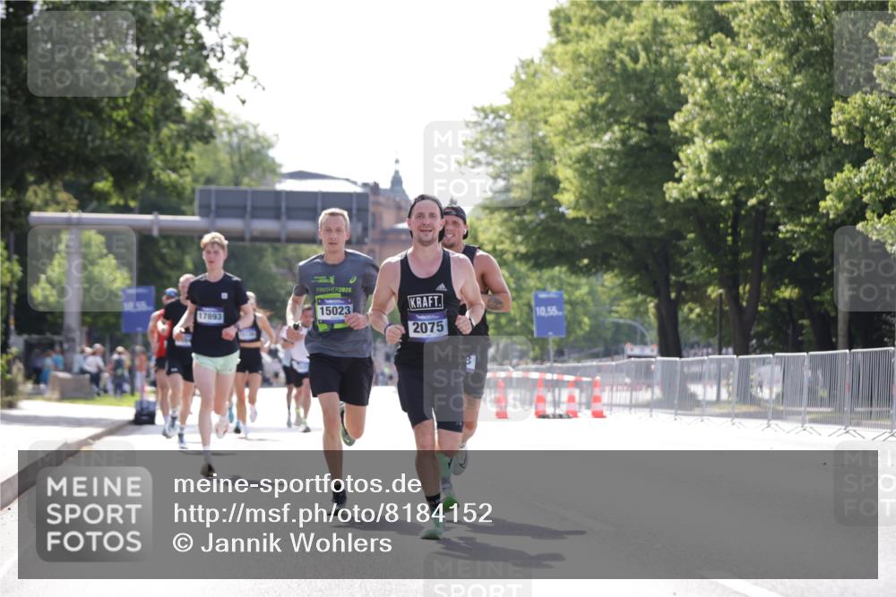 29.06.2025 - hella hamburg halbmarathon Jannik Wohlers http://msf.ph/oto/8184152 29.06.2025 09:43:09 Lombardsbrücke 1271, 2075, 2180, 6090, 7380, 8318, 15023, 17893 meine-sportfotos.de