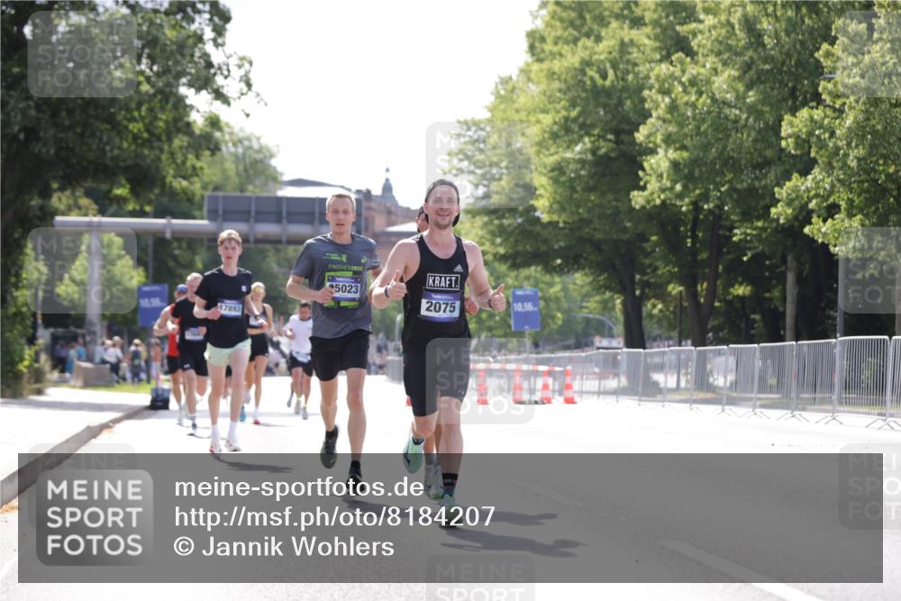 29.06.2025 - hella hamburg halbmarathon Jannik Wohlers http://msf.ph/oto/8184207 29.06.2025 09:43:09 Lombardsbrücke 1271, 2075, 2180, 6090, 7380, 8318, 15023, 17893 meine-sportfotos.de