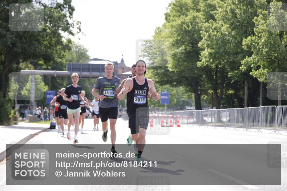 29.06.2025 - hella hamburg halbmarathon Jannik Wohlers http://msf.ph/oto/8184211 29.06.2025 09:43:10 Lombardsbrücke 2075, 2180, 6090, 7380, 8318, 13941, 15023, 17893 meine-sportfotos.de