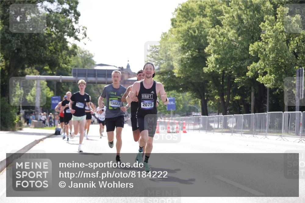 29.06.2025 - hella hamburg halbmarathon Jannik Wohlers http://msf.ph/oto/8184222 29.06.2025 09:43:10 Lombardsbrücke 2075, 2180, 6090, 7380, 8318, 13941, 15023, 17893 meine-sportfotos.de