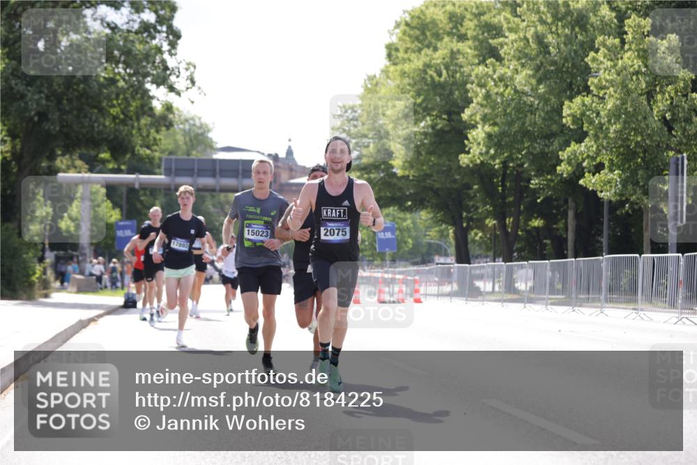 29.06.2025 - hella hamburg halbmarathon Jannik Wohlers http://msf.ph/oto/8184225 29.06.2025 09:43:10 Lombardsbrücke 2075, 2180, 6090, 7380, 8318, 13941, 15023, 17893 meine-sportfotos.de