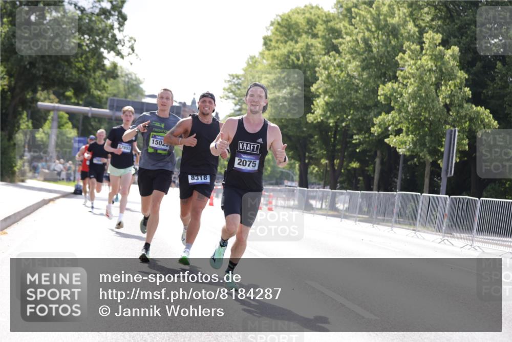 29.06.2025 - hella hamburg halbmarathon Jannik Wohlers http://msf.ph/oto/8184287 29.06.2025 09:43:10 Lombardsbrücke 2075, 2180, 6090, 7380, 8318, 13941, 15023, 17893 meine-sportfotos.de