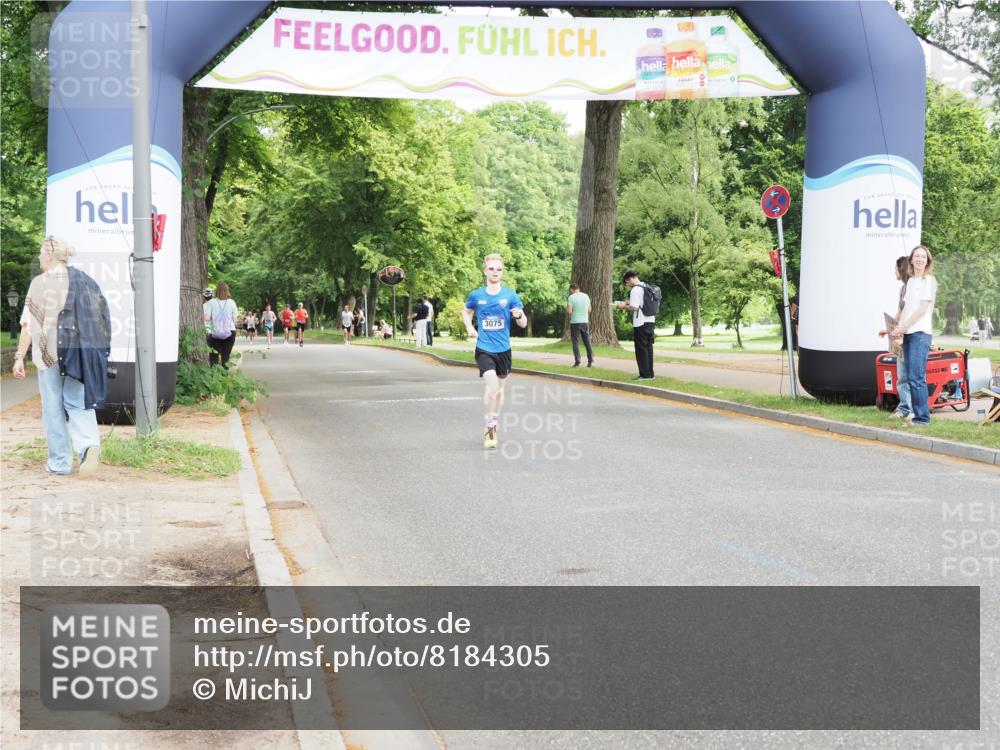 29.06.2025 - hella hamburg halbmarathon MichiJ http://msf.ph/oto/8184305 29.06.2025 10:18:06 Zwischen KM18-KM19 1953, 3075 meine-sportfotos.de