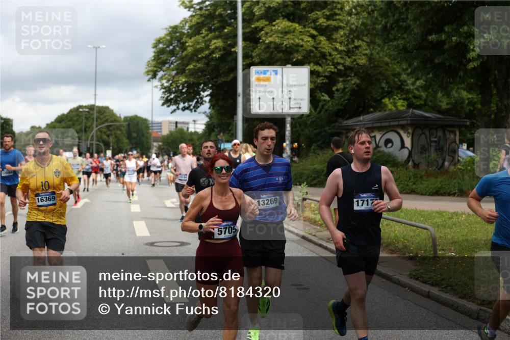 29.06.2025 - hella hamburg halbmarathon Yannick Fuchs http://msf.ph/oto/8184320 29.06.2025 10:43:28 20KM 1094, 1342, 1381, 1452, 1476, 2013, 2504, 2592, 2596, 2706, 2889, 2937, 3060, 4017, 4183, 4185, 4832, 5460, 5705, 6158, 7067, 7297, 8112, 8302, 8821, 9038, 9126, 9213, 9463, 9619, 9649, 9695, 9924, 10053, 10184, 10859, 10860, 11340, 11519, 11579, 11679, 11779, 11819, 11977, 12094, 12421, 12533, 12670, 13233, 13269, 13688, 14526, 15422, 15523, 15857, 15894, 16114, 16369, 16627, 16653, 16731, 16891, 17173, 17632, 17753, 18058, 18842, 18873 meine-sportfotos.de