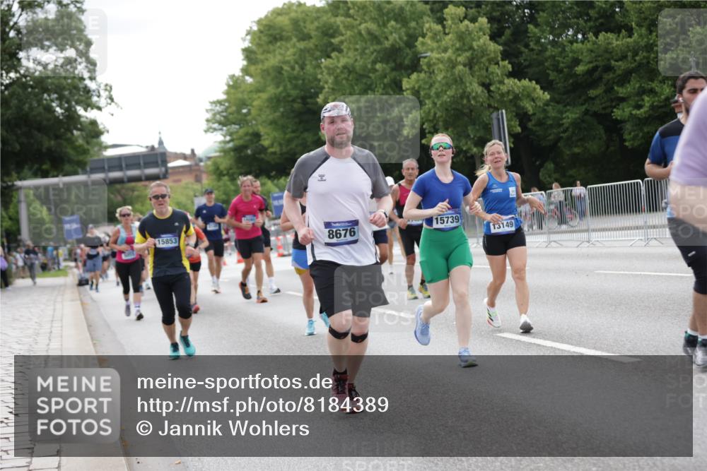 29.06.2025 - hella hamburg halbmarathon Jannik Wohlers http://msf.ph/oto/8184389 29.06.2025 10:23:23 Lombardsbrücke 1304, 1545, 2125, 2489, 4122, 4646, 4990, 5055, 5160, 5358, 6747, 8031, 8149, 8181, 8502, 8676, 9217, 9603, 9715, 10649, 11044, 11300, 11454, 11793, 13149, 14521, 15739, 15853, 16331, 17385, 17513, 18091, 18314, 18745, 18865, 18998, 19017 meine-sportfotos.de