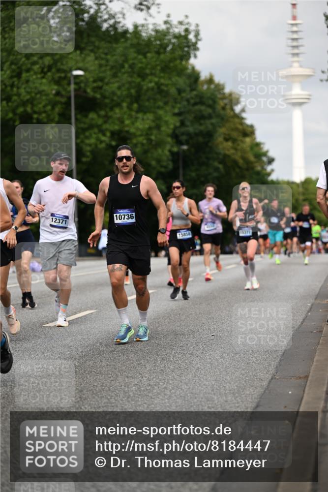 29.06.2025 - hella hamburg halbmarathon Dr. Thomas Lammeyer http://msf.ph/oto/8184447 29.06.2025 10:10:46 Kennedybrücke 1245, 1766, 1936, 1981, 4550, 4666, 5951, 6572, 8051, 8960, 9560, 10297, 10736, 10886 meine-sportfotos.de