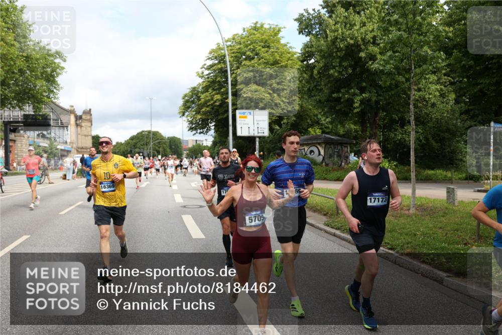 29.06.2025 - hella hamburg halbmarathon Yannick Fuchs http://msf.ph/oto/8184462 29.06.2025 10:43:29 20KM 1094, 1342, 1381, 1452, 1476, 2013, 2504, 2592, 2596, 2706, 2889, 2937, 3060, 4017, 4183, 4185, 4832, 5460, 5705, 6158, 7067, 7297, 7332, 8112, 8302, 8821, 9038, 9126, 9213, 9463, 9619, 9649, 9695, 9924, 10053, 10184, 10859, 10860, 11340, 11519, 11579, 11679, 11779, 11819, 11977, 12094, 12421, 12533, 12670, 13233, 13269, 13688, 14526, 15422, 15523, 15857, 15894, 16114, 16369, 16627, 16653, 16731, 16891, 17173, 17632, 17753, 18058, 18842, 18873 meine-sportfotos.de