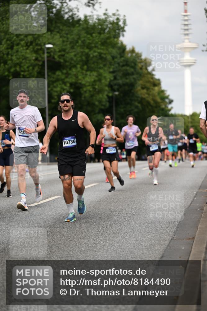 29.06.2025 - hella hamburg halbmarathon Dr. Thomas Lammeyer http://msf.ph/oto/8184490 29.06.2025 10:10:46 Kennedybrücke 1245, 1766, 1936, 1981, 4550, 4666, 5951, 6572, 8051, 8960, 9560, 10297, 10736, 10886 meine-sportfotos.de
