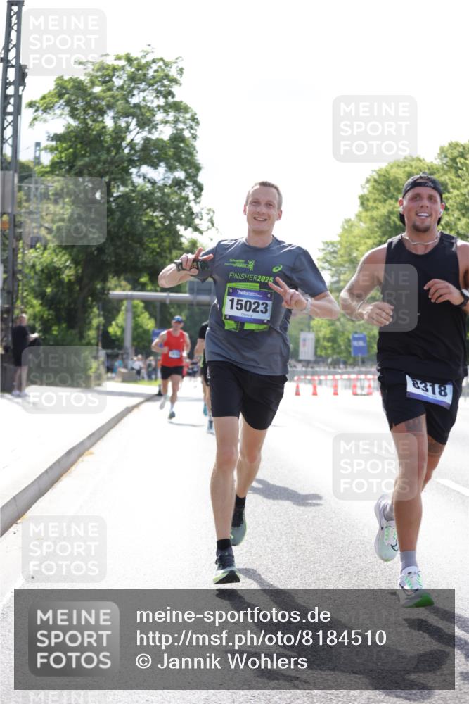 29.06.2025 - hella hamburg halbmarathon Jannik Wohlers http://msf.ph/oto/8184510 29.06.2025 09:43:12 Lombardsbrücke 2075, 2180, 2203, 7380, 8318, 10351, 13941, 15023, 15136, 17893, 18763 meine-sportfotos.de