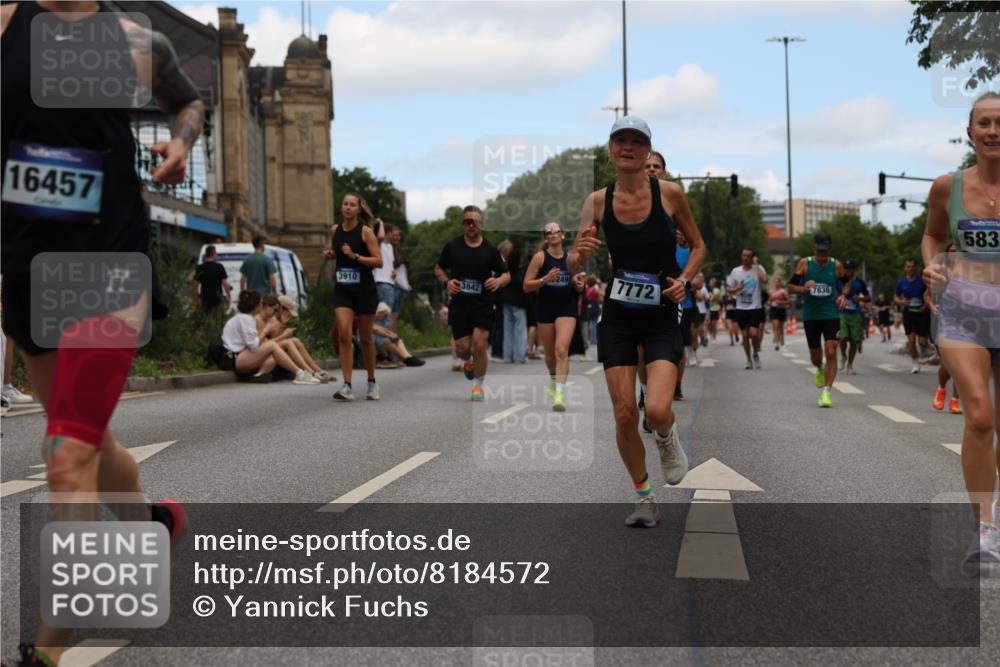 29.06.2025 - hella hamburg halbmarathon Yannick Fuchs http://msf.ph/oto/8184572 29.06.2025 11:21:05 20KM 2010, 2699, 2959, 3579, 3842, 3910, 4161, 4349, 4373, 4877, 5584, 5838, 6598, 6640, 6951, 7604, 7772, 7836, 8050, 9256, 9807, 10077, 11046, 11668, 12381, 12395, 12844, 12874, 12958, 13090, 13382, 13934, 13984, 14105, 14810, 14906, 15481, 15725, 15752, 15869, 16457, 16541, 16735, 17207, 17249, 18769, 19012, 19081, 19193 meine-sportfotos.de
