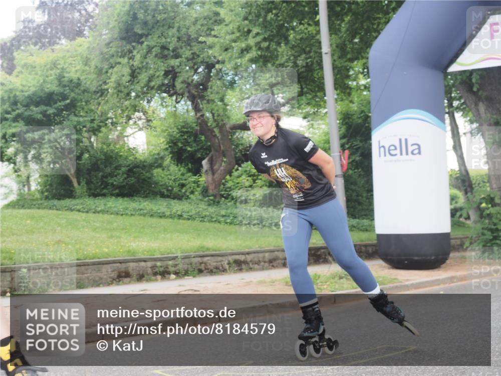 29.06.2025 - hella hamburg halbmarathon KatJ http://msf.ph/oto/8184579 29.06.2025 09:24:21 Zwischen KM18-KM19  meine-sportfotos.de