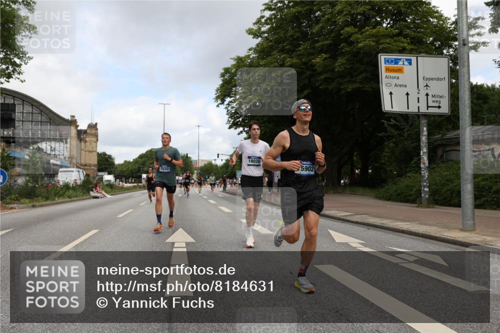 29.06.2025 - hella hamburg halbmarathon Yannick Fuchs http://msf.ph/oto/8184631 29.06.2025 10:29:13 20KM 1002, 1080, 3005, 4477, 5048, 5152, 5550, 6169, 6878, 7534, 7628, 7884, 7901, 9519, 9686, 11202, 11230, 11661, 15902, 16417, 17014, 18026, 18837 meine-sportfotos.de