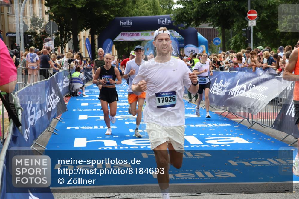 29.06.2025 - hella hamburg halbmarathon Zöllner http://msf.ph/oto/8184693 29.06.2025 10:42:08 Ziel 1441, 5690, 6593, 10216, 11417, 12098, 12292, 13196, 15846, 16677, 17864, 17926, 18920, 19046 meine-sportfotos.de