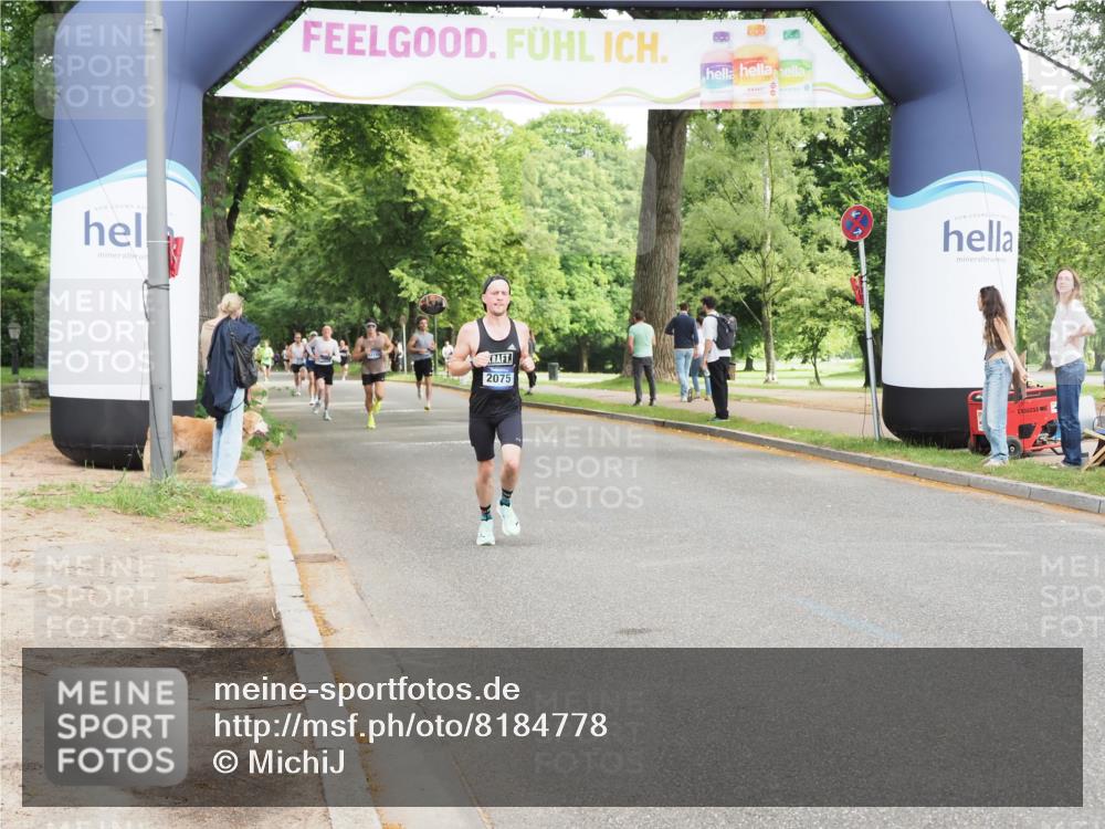 29.06.2025 - hella hamburg halbmarathon MichiJ http://msf.ph/oto/8184778 29.06.2025 10:18:27 Zwischen KM18-KM19 3968, 6090, 10222, 10351, 15655, 18763 meine-sportfotos.de