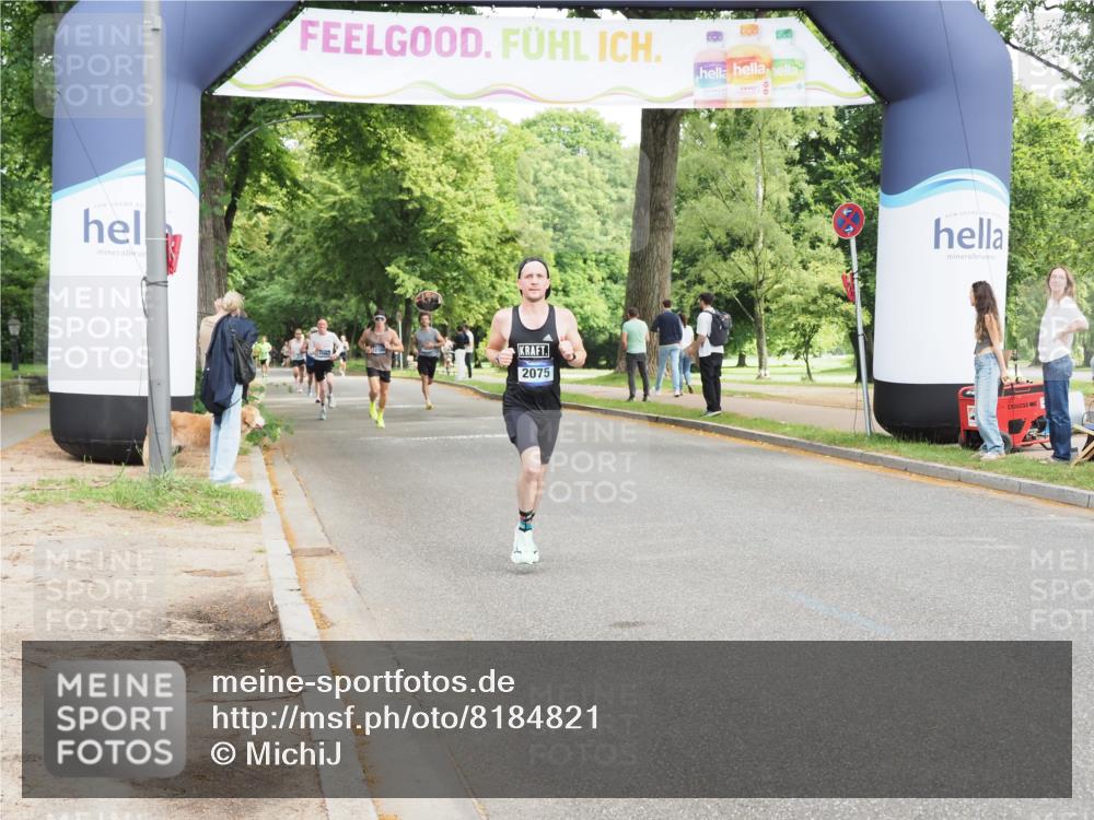 29.06.2025 - hella hamburg halbmarathon MichiJ http://msf.ph/oto/8184821 29.06.2025 10:18:27 Zwischen KM18-KM19 3968, 6090, 10222, 10351, 15655, 18763 meine-sportfotos.de