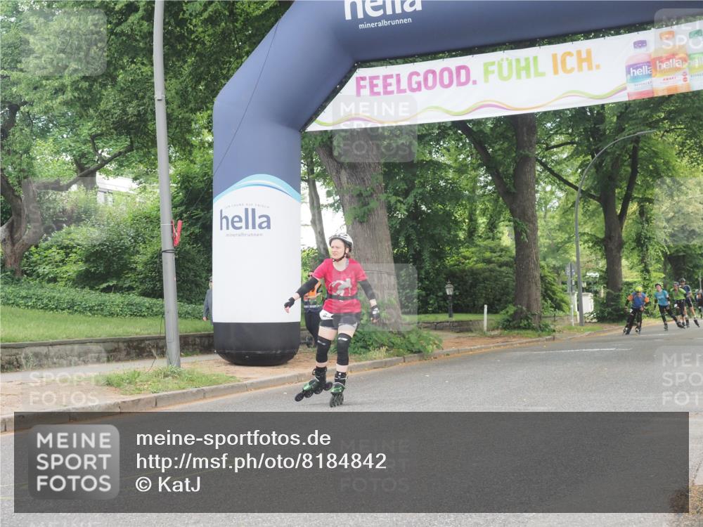 29.06.2025 - hella hamburg halbmarathon KatJ http://msf.ph/oto/8184842 29.06.2025 09:24:34 Zwischen KM18-KM19  meine-sportfotos.de