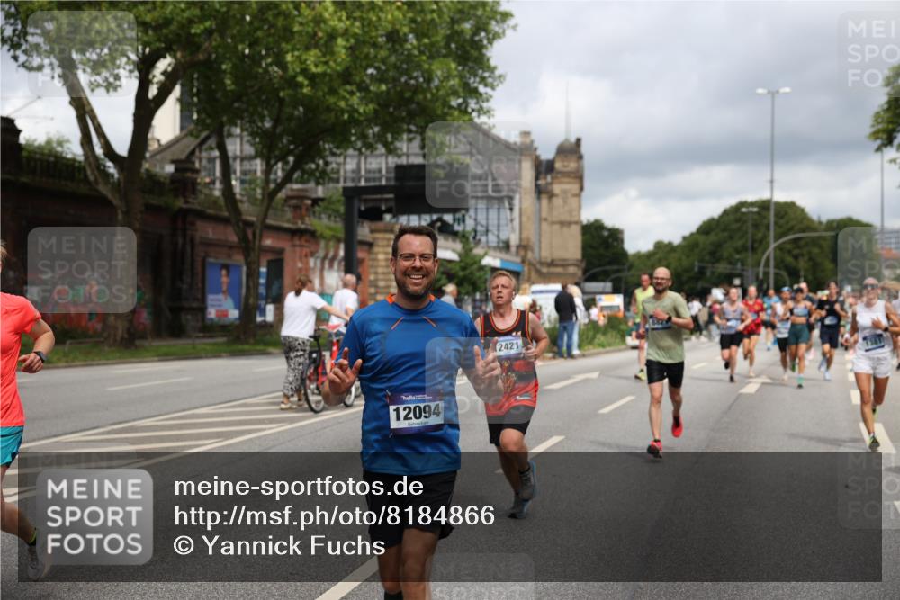 29.06.2025 - hella hamburg halbmarathon Yannick Fuchs http://msf.ph/oto/8184866 29.06.2025 10:43:31 20KM 1094, 1342, 1381, 1452, 1476, 2013, 2504, 2592, 2596, 2706, 2889, 2937, 3060, 4017, 4183, 4185, 4832, 5460, 5705, 6158, 7067, 7297, 7332, 8112, 8302, 8437, 8821, 9038, 9126, 9213, 9463, 9619, 9649, 9695, 9924, 10053, 10184, 10859, 10860, 11340, 11519, 11579, 11679, 11779, 11819, 11977, 12094, 12421, 12533, 12670, 13233, 13269, 13688, 13690, 14526, 15422, 15523, 15857, 16114, 16369, 16627, 16653, 16731, 16891, 17173, 17632, 17753, 18058, 18842, 18873, 18926, 19109 meine-sportfotos.de