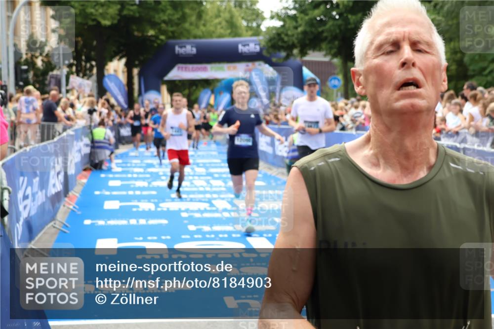 29.06.2025 - hella hamburg halbmarathon Zöllner http://msf.ph/oto/8184903 29.06.2025 10:42:13 Ziel 1441, 5682, 7765, 9365, 10216, 12098, 13709, 14899, 16626, 16677, 17363, 18772, 18802 meine-sportfotos.de