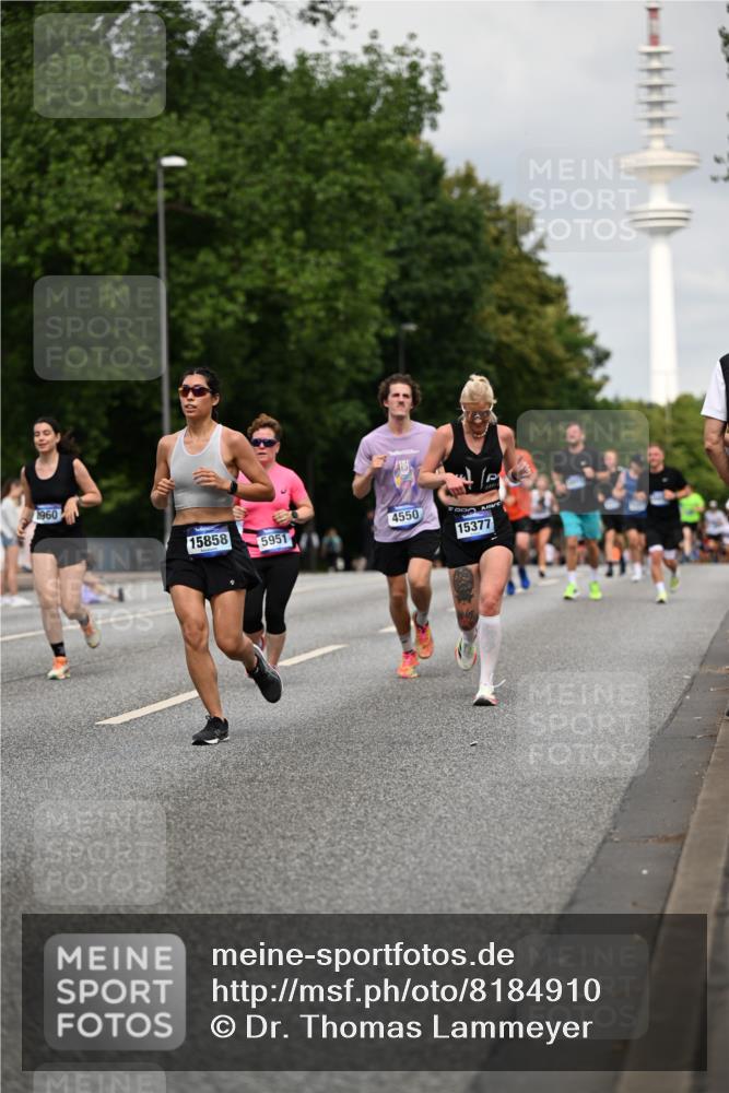 29.06.2025 - hella hamburg halbmarathon Dr. Thomas Lammeyer http://msf.ph/oto/8184910 29.06.2025 10:10:48 Kennedybrücke 1245, 1766, 1936, 1981, 4550, 4666, 5951, 6314, 6572, 6664, 8051, 8960, 9560, 10212, 10297, 10736, 10886 meine-sportfotos.de