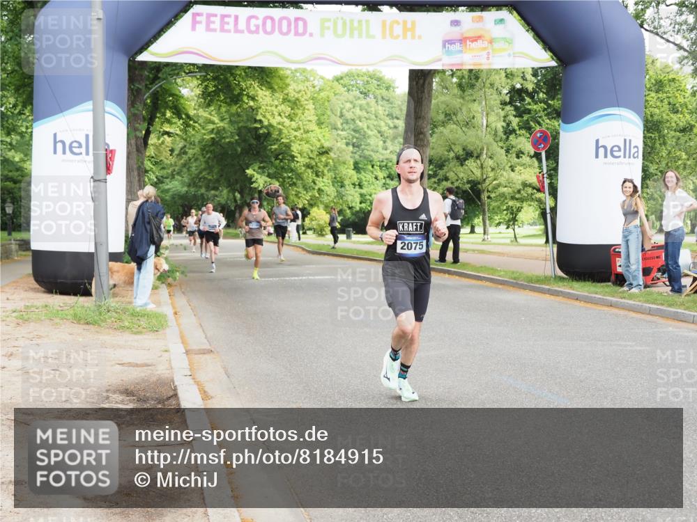 29.06.2025 - hella hamburg halbmarathon MichiJ http://msf.ph/oto/8184915 29.06.2025 10:18:28 Zwischen KM18-KM19 2075, 3968, 6090, 15655, 18763 meine-sportfotos.de