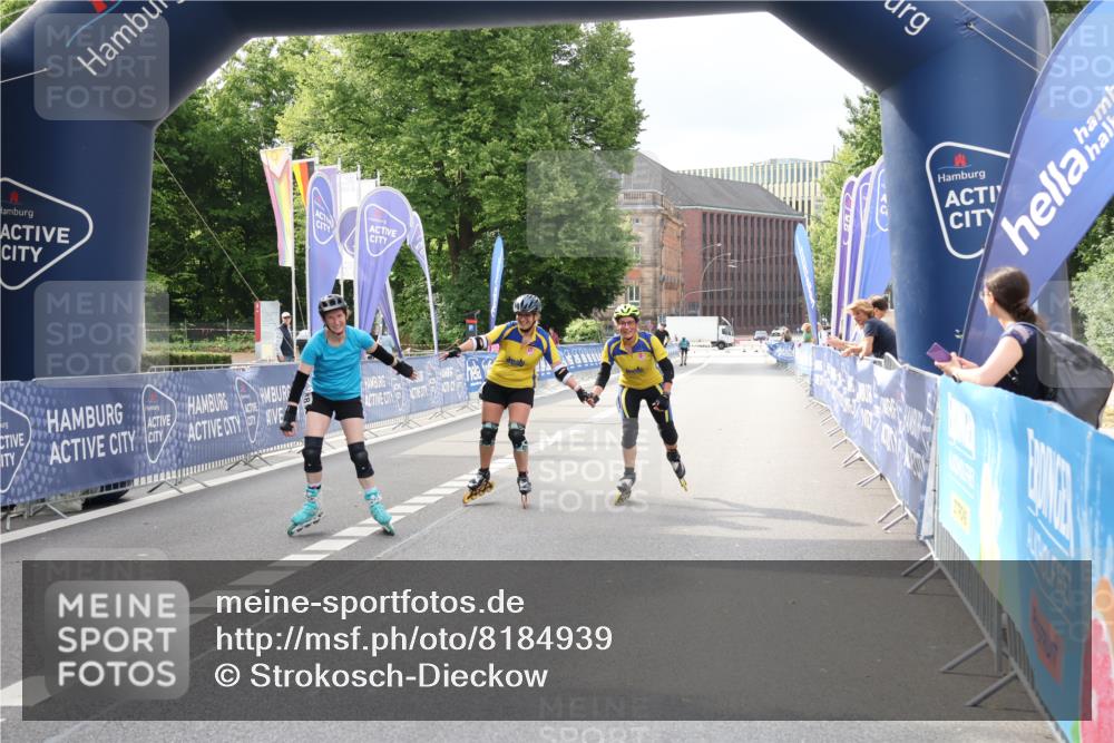 29.06.2025 - hella hamburg halbmarathon Strokosch-Dieckow http://msf.ph/oto/8184939 29.06.2025 09:25:05 Ziel 20176, 20180, 20188 meine-sportfotos.de