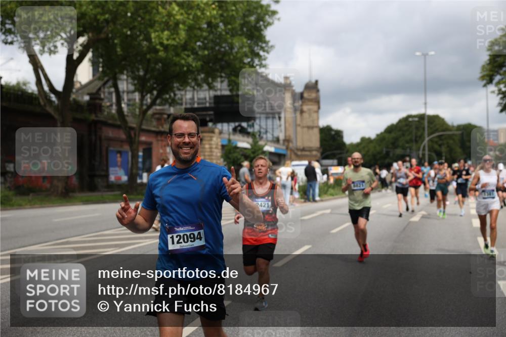 29.06.2025 - hella hamburg halbmarathon Yannick Fuchs http://msf.ph/oto/8184967 29.06.2025 10:43:31 20KM 1094, 1342, 1381, 1452, 1476, 2013, 2504, 2592, 2596, 2706, 2889, 2937, 3060, 4017, 4183, 4185, 4832, 5460, 5705, 6158, 7067, 7297, 7332, 8112, 8302, 8437, 8821, 9038, 9126, 9213, 9463, 9619, 9649, 9695, 9924, 10053, 10184, 10859, 10860, 11340, 11519, 11579, 11679, 11779, 11819, 11977, 12094, 12421, 12533, 12670, 13233, 13269, 13688, 13690, 14526, 15422, 15523, 15857, 16114, 16369, 16627, 16653, 16731, 16891, 17173, 17632, 17753, 18058, 18842, 18873, 18926, 19109 meine-sportfotos.de