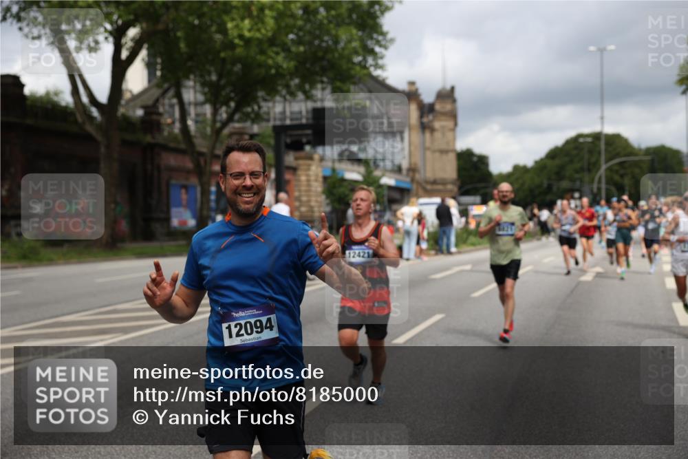 29.06.2025 - hella hamburg halbmarathon Yannick Fuchs http://msf.ph/oto/8185000 29.06.2025 10:43:31 20KM 1094, 1342, 1381, 1452, 1476, 2013, 2504, 2592, 2596, 2706, 2889, 2937, 3060, 4017, 4183, 4185, 4832, 5460, 5705, 6158, 7067, 7297, 7332, 8112, 8302, 8437, 8821, 9038, 9126, 9213, 9463, 9619, 9649, 9695, 9924, 10053, 10184, 10859, 10860, 11340, 11519, 11579, 11679, 11779, 11819, 11977, 12094, 12421, 12533, 12670, 13233, 13269, 13688, 13690, 14526, 15422, 15523, 15857, 16114, 16369, 16627, 16653, 16731, 16891, 17173, 17632, 17753, 18058, 18842, 18873, 18926, 19109 meine-sportfotos.de