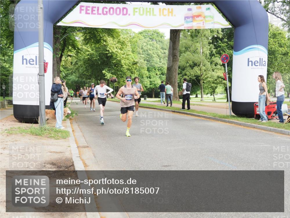 29.06.2025 - hella hamburg halbmarathon MichiJ http://msf.ph/oto/8185007 29.06.2025 10:18:30 Zwischen KM18-KM19 2075, 3968, 6090 meine-sportfotos.de