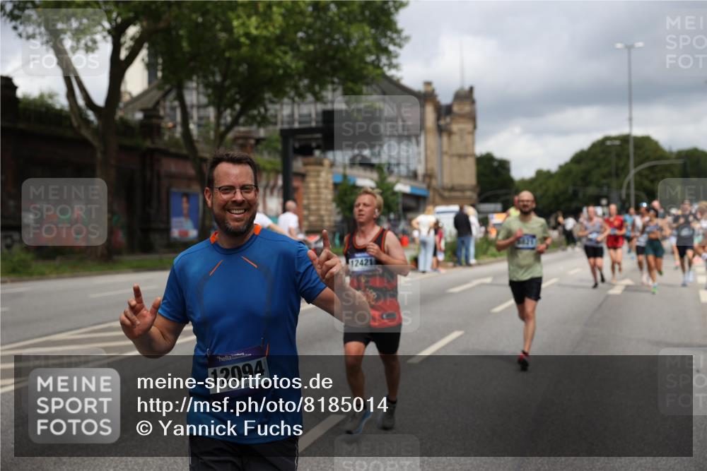 29.06.2025 - hella hamburg halbmarathon Yannick Fuchs http://msf.ph/oto/8185014 29.06.2025 10:43:32 20KM 1094, 1342, 1381, 1452, 1476, 2013, 2504, 2592, 2596, 2706, 2878, 2889, 2937, 3060, 4017, 4183, 4185, 4832, 5460, 5705, 6158, 7067, 7297, 7332, 8112, 8437, 8821, 9038, 9126, 9213, 9463, 9619, 9649, 9695, 9924, 9965, 10184, 10859, 11340, 11519, 11579, 11779, 11819, 11977, 12094, 12421, 12533, 12670, 13233, 13269, 13688, 13690, 14526, 15422, 15523, 15857, 16114, 16369, 16627, 16653, 16731, 16891, 17173, 17632, 17753, 18058, 18842, 18873, 18926, 19109 meine-sportfotos.de