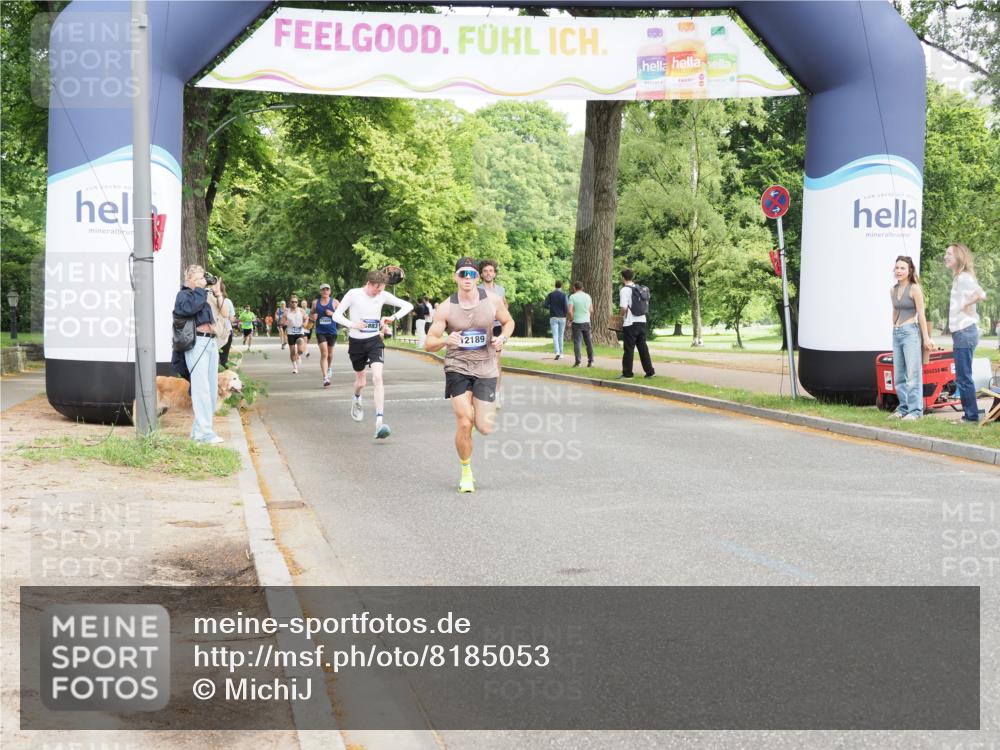 29.06.2025 - hella hamburg halbmarathon MichiJ http://msf.ph/oto/8185053 29.06.2025 10:18:30 Zwischen KM18-KM19 2075, 3968, 6090 meine-sportfotos.de