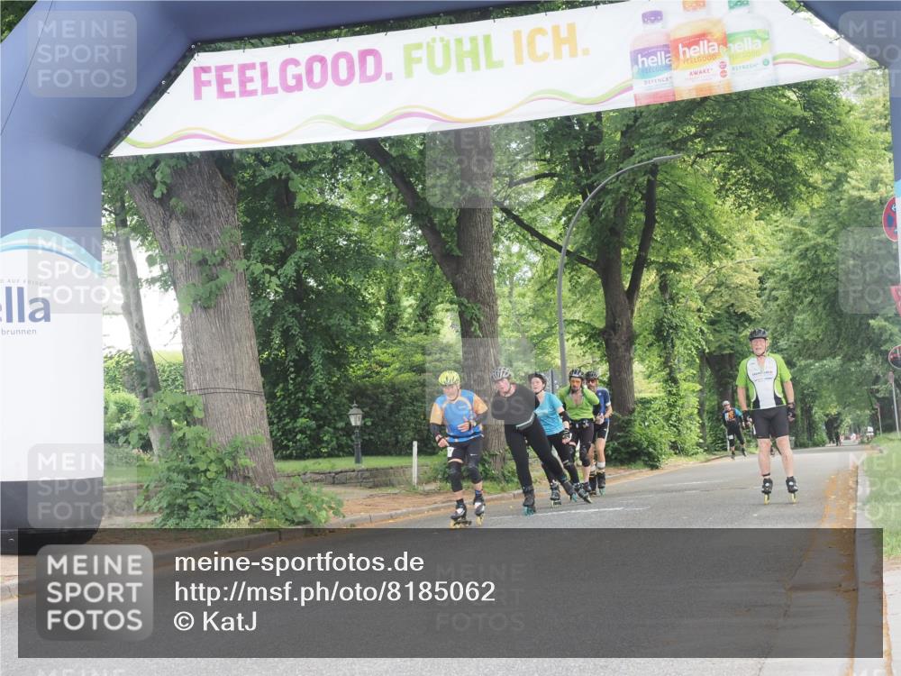 29.06.2025 - hella hamburg halbmarathon KatJ http://msf.ph/oto/8185062 29.06.2025 09:24:36 Zwischen KM18-KM19  meine-sportfotos.de