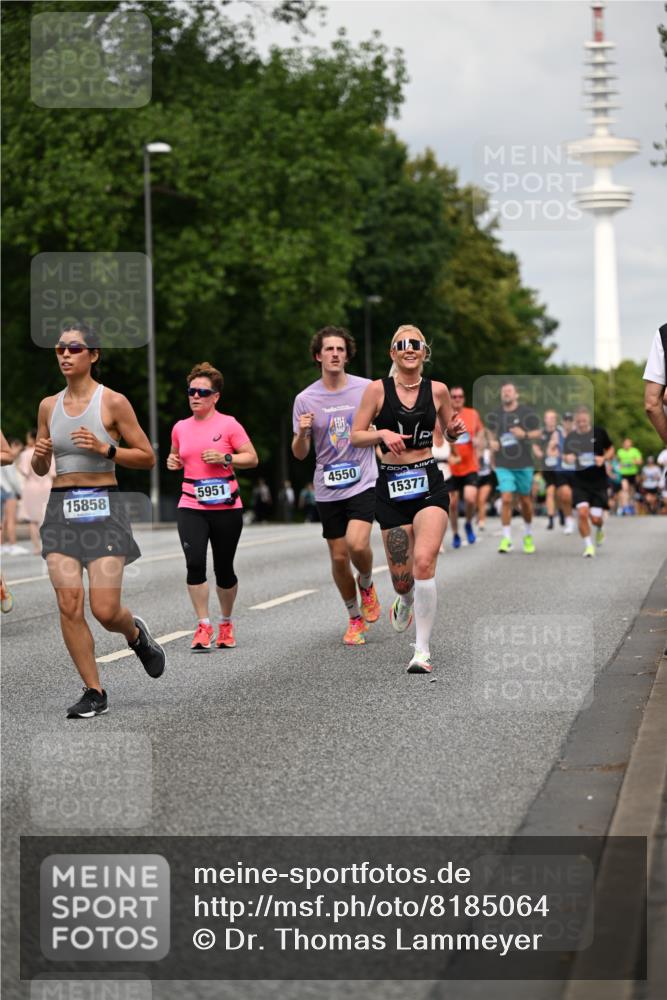 29.06.2025 - hella hamburg halbmarathon Dr. Thomas Lammeyer http://msf.ph/oto/8185064 29.06.2025 10:10:49 Kennedybrücke 1245, 1766, 1936, 1981, 4550, 4666, 5951, 6314, 6572, 6664, 8051, 8960, 9560, 10212, 10297, 10736, 10886 meine-sportfotos.de