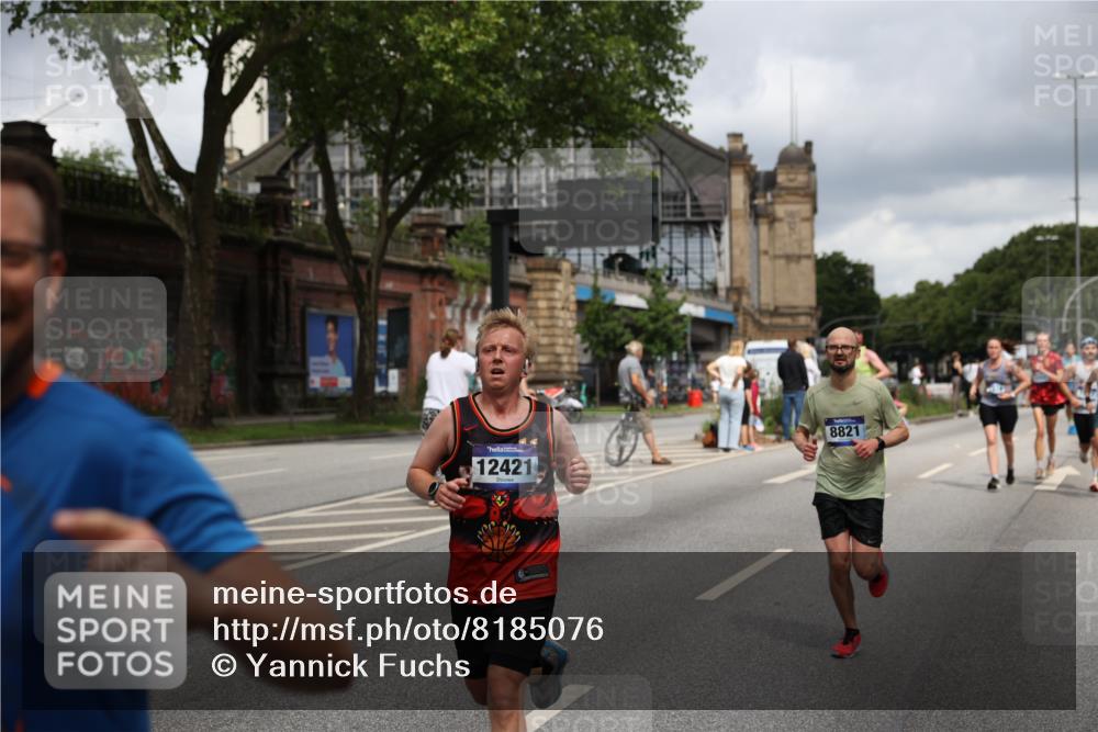 29.06.2025 - hella hamburg halbmarathon Yannick Fuchs http://msf.ph/oto/8185076 29.06.2025 10:43:32 20KM 1094, 1342, 1381, 1452, 1476, 2013, 2504, 2592, 2596, 2706, 2878, 2889, 2937, 3060, 4017, 4183, 4185, 4832, 5460, 5705, 6158, 7067, 7297, 7332, 8112, 8437, 8821, 9038, 9126, 9213, 9463, 9619, 9649, 9695, 9924, 9965, 10184, 10859, 11340, 11519, 11579, 11779, 11819, 11977, 12094, 12421, 12533, 12670, 13233, 13269, 13688, 13690, 14526, 15422, 15523, 15857, 16114, 16369, 16627, 16653, 16731, 16891, 17173, 17632, 17753, 18058, 18842, 18873, 18926, 19109 meine-sportfotos.de