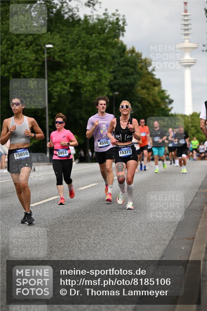 29.06.2025 - hella hamburg halbmarathon Dr. Thomas Lammeyer http://msf.ph/oto/8185106 29.06.2025 10:10:49 Kennedybrücke 1245, 1766, 1936, 1981, 4550, 4666, 5951, 6314, 6572, 6664, 8051, 8960, 9560, 10212, 10297, 10736, 10886 meine-sportfotos.de