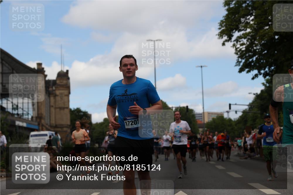 29.06.2025 - hella hamburg halbmarathon Yannick Fuchs http://msf.ph/oto/8185124 29.06.2025 11:21:10 20KM 2010, 2699, 2959, 3579, 3842, 3910, 4161, 4349, 4373, 4877, 5494, 5584, 5629, 5838, 6285, 6598, 6640, 6951, 7604, 7772, 7836, 7917, 8050, 8962, 9256, 9807, 9913, 10077, 11046, 11092, 11668, 11981, 12395, 12958, 13090, 13382, 13934, 13984, 14105, 14810, 14986, 15481, 15725, 15752, 15869, 16457, 16735, 17034, 17207, 17249, 18610, 18769, 19012, 19081, 19193 meine-sportfotos.de