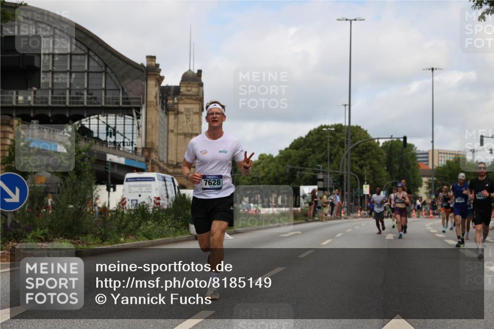 29.06.2025 - hella hamburg halbmarathon Yannick Fuchs http://msf.ph/oto/8185149 29.06.2025 10:29:24 20KM 1002, 4477, 5048, 5152, 6169, 6878, 7628, 7884, 7972, 8395, 8864, 9519, 9686, 11202, 11230, 11661, 14069, 14388, 15902, 16712, 17014, 18026, 18837, 19022 meine-sportfotos.de