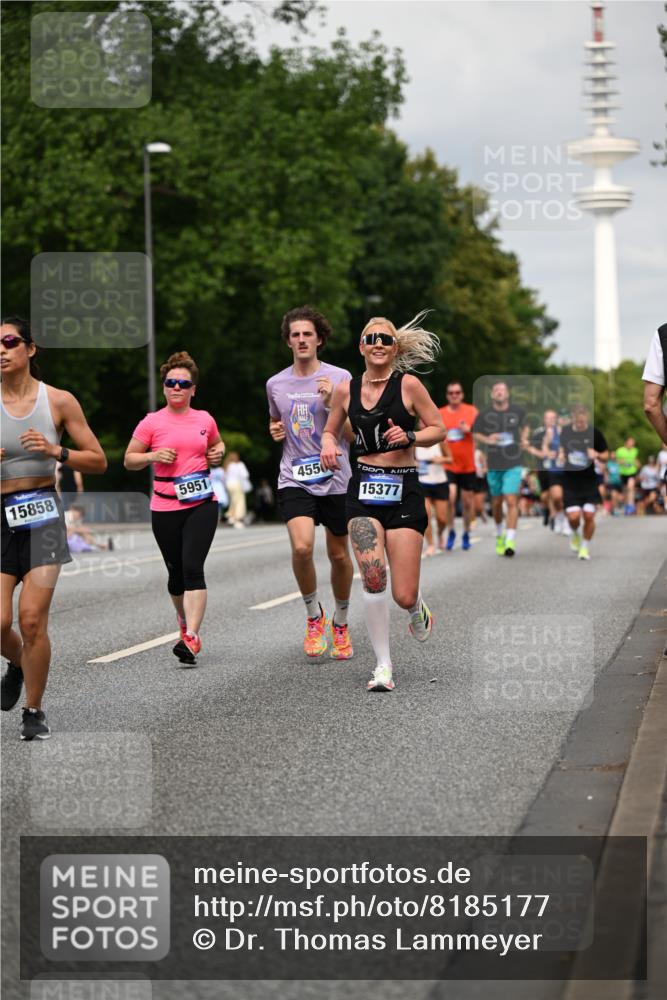 29.06.2025 - hella hamburg halbmarathon Dr. Thomas Lammeyer http://msf.ph/oto/8185177 29.06.2025 10:10:49 Kennedybrücke 1245, 1766, 1936, 1981, 4550, 4666, 5951, 6314, 6572, 6664, 8051, 8960, 9560, 10212, 10297, 10736, 10886 meine-sportfotos.de