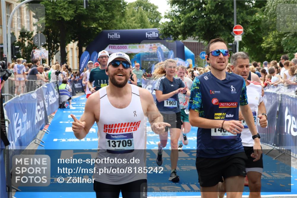 29.06.2025 - hella hamburg halbmarathon Zöllner http://msf.ph/oto/8185242 29.06.2025 10:42:23 Ziel 1312, 1903, 2675, 6639, 6770, 7865, 11907, 13746, 13807, 14226, 14811, 15175, 15270, 15654, 16281, 16660, 17182, 18330 meine-sportfotos.de