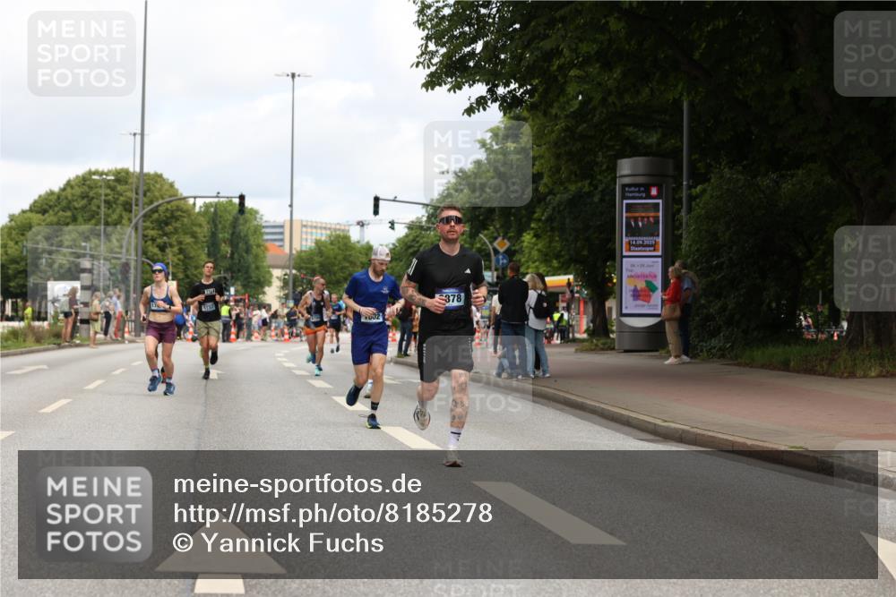 29.06.2025 - hella hamburg halbmarathon Yannick Fuchs http://msf.ph/oto/8185278 29.06.2025 10:29:26 20KM 1002, 1217, 4477, 5048, 5152, 6169, 6878, 7628, 7884, 7972, 8395, 8864, 9686, 11202, 11230, 11661, 12369, 14069, 14388, 14603, 16712, 17014, 18419, 18837, 19022 meine-sportfotos.de