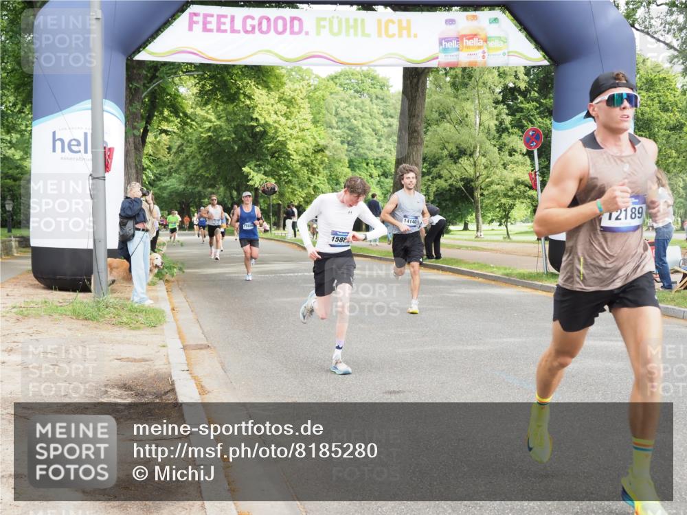 29.06.2025 - hella hamburg halbmarathon MichiJ http://msf.ph/oto/8185280 29.06.2025 10:18:32 Zwischen KM18-KM19 2075, 12189, 14140, 15883 meine-sportfotos.de