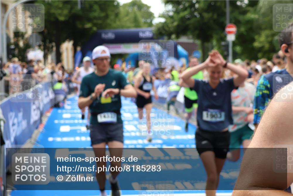 29.06.2025 - hella hamburg halbmarathon Zöllner http://msf.ph/oto/8185283 29.06.2025 10:42:24 Ziel 1256, 1312, 1903, 2675, 3523, 6639, 6770, 7693, 7865, 11907, 13746, 13807, 14226, 14811, 15095, 15175, 15270, 15654, 16281, 16660, 18330 meine-sportfotos.de