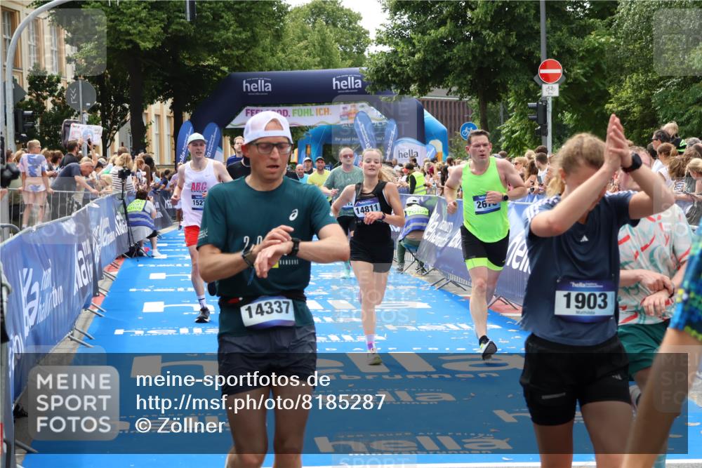 29.06.2025 - hella hamburg halbmarathon Zöllner http://msf.ph/oto/8185287 29.06.2025 10:42:24 Ziel 1256, 1312, 1903, 2675, 3523, 6639, 6770, 7693, 7865, 11907, 13746, 13807, 14226, 14811, 15095, 15175, 15270, 15654, 16281, 16660, 18330 meine-sportfotos.de