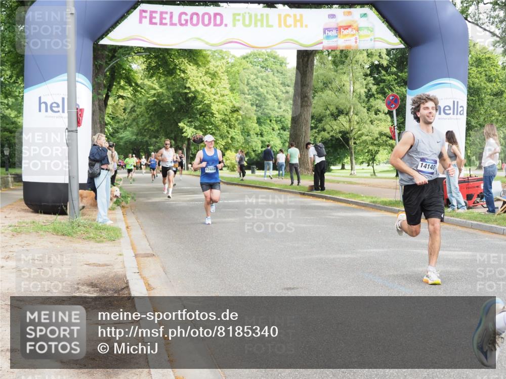 29.06.2025 - hella hamburg halbmarathon MichiJ http://msf.ph/oto/8185340 29.06.2025 10:18:33 Zwischen KM18-KM19 2075, 12189, 14140, 15883 meine-sportfotos.de