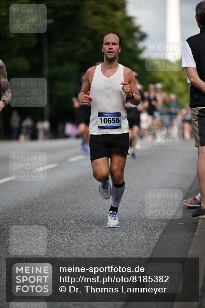 29.06.2025 - hella hamburg halbmarathon Dr. Thomas Lammeyer http://msf.ph/oto/8185382 29.06.2025 09:47:23 Kennedybrücke 1122, 1953, 3189, 3379, 5308, 5344, 7231, 7793, 8975, 9047, 9079, 10106, 10173, 11150 meine-sportfotos.de