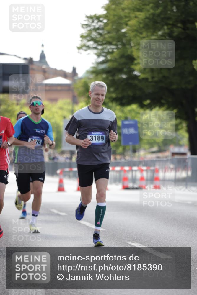 29.06.2025 - hella hamburg halbmarathon Jannik Wohlers http://msf.ph/oto/8185390 29.06.2025 09:43:25 Lombardsbrücke 2075, 2203, 2483, 3189, 3379, 8318, 8376, 9804, 10351, 11150, 13941, 15023, 15136, 17040, 17893, 18763, 18832 meine-sportfotos.de