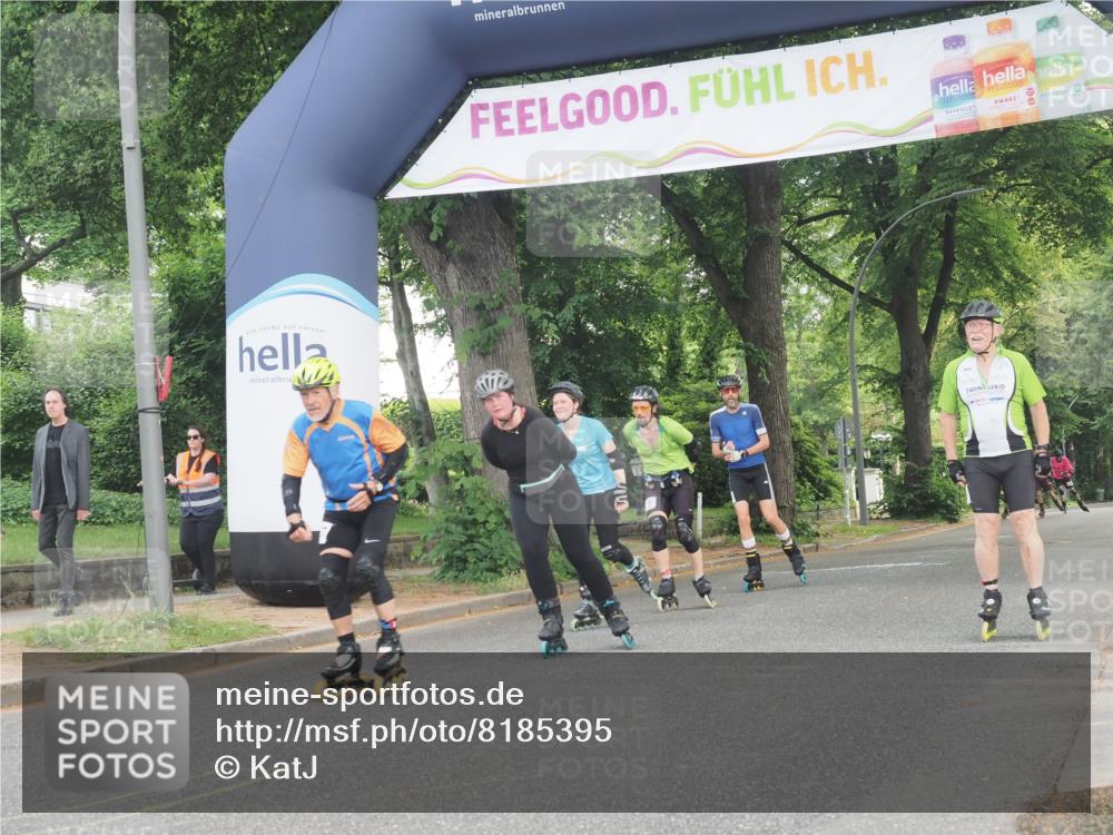 29.06.2025 - hella hamburg halbmarathon KatJ http://msf.ph/oto/8185395 29.06.2025 09:24:38 Zwischen KM18-KM19  meine-sportfotos.de