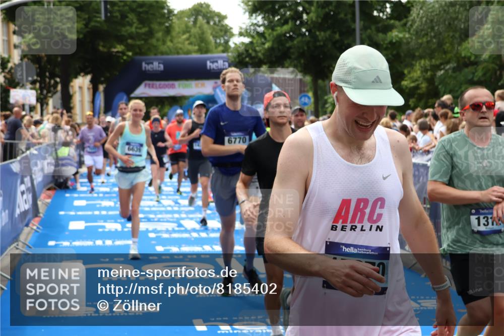 29.06.2025 - hella hamburg halbmarathon Zöllner http://msf.ph/oto/8185402 29.06.2025 10:42:28 Ziel 1256, 1312, 1353, 1800, 1962, 2233, 3523, 6639, 6770, 7116, 7448, 7693, 7734, 11907, 13807, 14226, 15095, 15175, 15623, 15654, 16281, 17637, 17733, 17911, 18330 meine-sportfotos.de