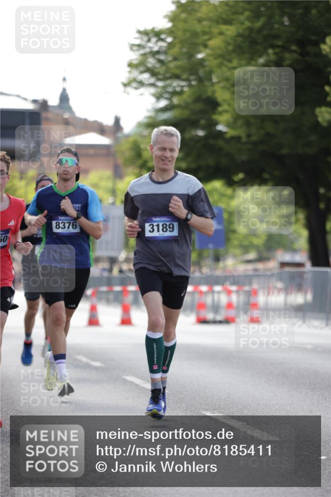 29.06.2025 - hella hamburg halbmarathon Jannik Wohlers http://msf.ph/oto/8185411 29.06.2025 09:43:25 Lombardsbrücke 2075, 2203, 2483, 3189, 3379, 8318, 8376, 9804, 10351, 11150, 13941, 15023, 15136, 17040, 17893, 18763, 18832 meine-sportfotos.de
