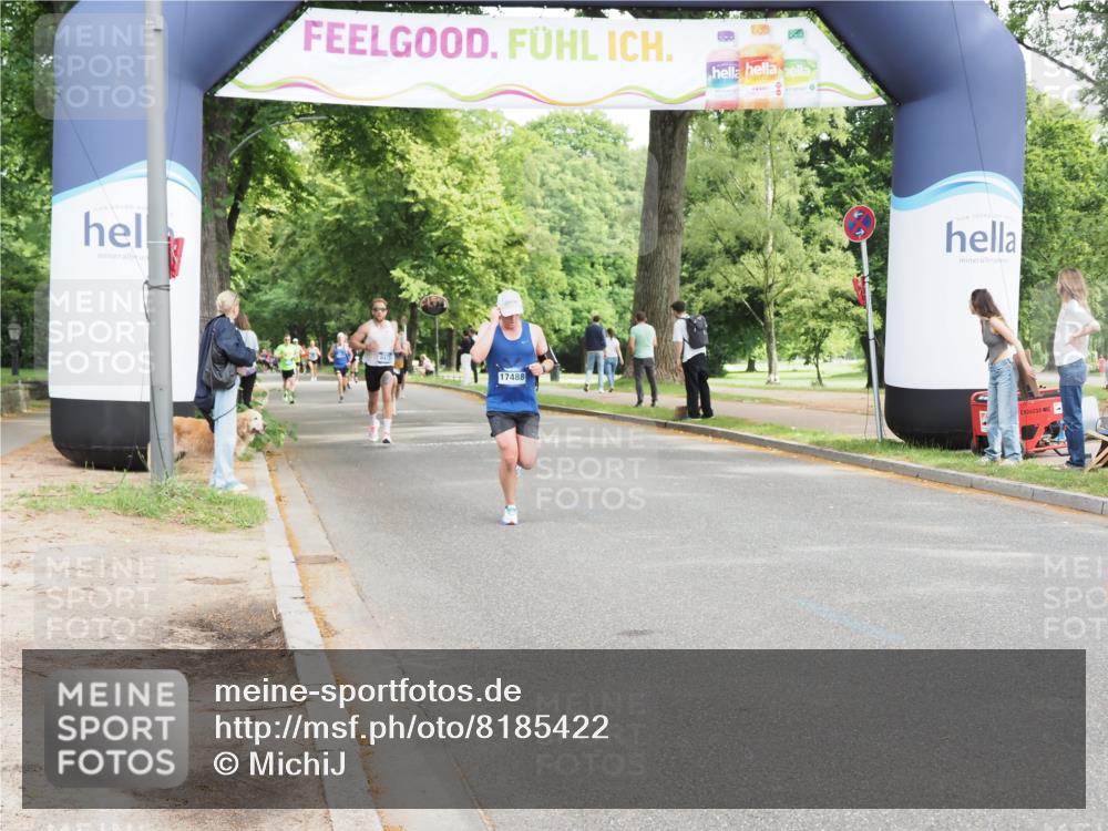 29.06.2025 - hella hamburg halbmarathon MichiJ http://msf.ph/oto/8185422 29.06.2025 10:18:34 Zwischen KM18-KM19 2075, 12189, 14140, 15883 meine-sportfotos.de